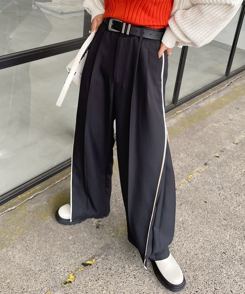 PAGEBOY（ページボーイ）の「パイピング2WAYパンツ（スラックス・レディース・グレイッシュベージュ/ブラック・FREE）」の4枚目の写真