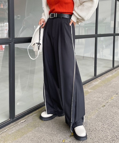 PAGEBOY（ページボーイ）の「パイピング2WAYパンツ（スラックス・レディース・グレイッシュベージュ/ブラック・FREE）」の5枚目の写真