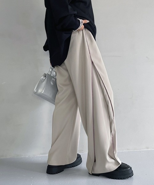 PAGEBOY（ページボーイ）の「パイピング2WAYパンツ（スラックス・レディース・グレイッシュベージュ/ブラック・FREE）」の10枚目の写真