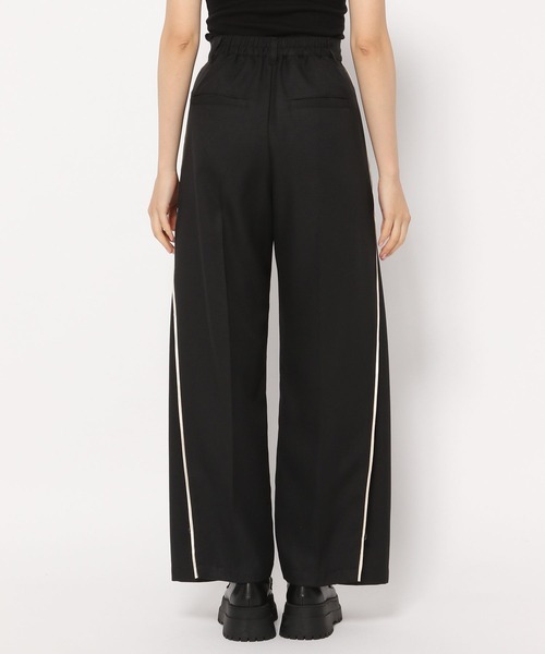 PAGEBOY（ページボーイ）の「パイピング2WAYパンツ（スラックス・レディース・グレイッシュベージュ/ブラック・FREE）」の14枚目の写真