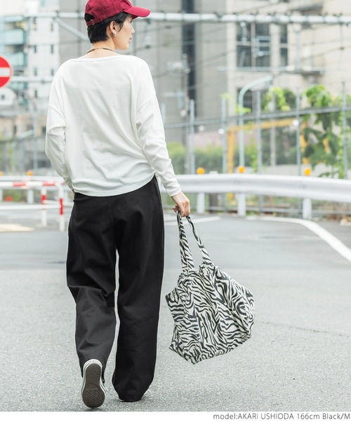 coca（coca）（コカ）の「ツータックツイルパンツ（デニムパンツ・レディース・ブラック/ブラウン・S/M/L）」の10枚目の写真