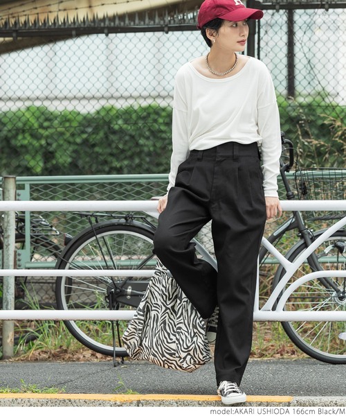 coca（coca）（コカ）の「ツータックツイルパンツ（デニムパンツ・レディース・ブラック/ブラウン・S/M/L）」の13枚目の写真