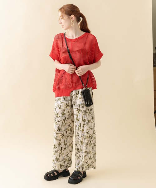 ensemble(皮革ブランド)（アンサンブル）の「斜めかけショルダーベルト付・ iPhoneケースポルテ3 【iPhone14 iPhone14Pro iPhone14plus iPhone13 iPhone13Pro iPhone13mini iPhone12 iPhone12Pro iPhone11 iPhone6/6s/7/8/SE2/SE3 対応】（スマホケース/カバー・レディース・ブラック/グレー/ライトグレー/ベージュ/カーキ/ブラウン/イエロー/ホワイト・A/B/C/E/F/D/H/I/G）」の10枚目の写真