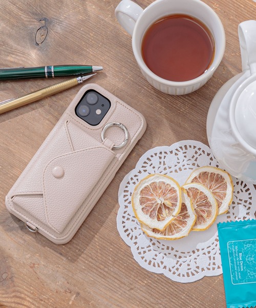 ensemble(皮革ブランド)（アンサンブル）の「斜めかけショルダーベルト付・ iPhoneケースポルテ3 【iPhone14 iPhone14Pro iPhone14plus iPhone13 iPhone13Pro iPhone13mini iPhone12 iPhone12Pro iPhone11 iPhone6/6s/7/8/SE2/SE3 対応】（スマホケース/カバー・レディース・ブラック/グレー/ライトグレー/ベージュ/カーキ/ブラウン/イエロー/ホワイト・A/B/C/E/F/D/H/I/G）」の22枚目の写真