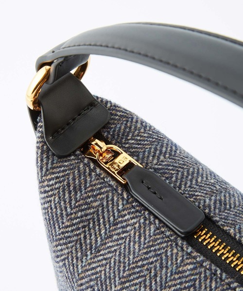 ROPE'（ロペ）の「RPロゴモチーフ2WAYバケットバッグ(素材コンビ)（ショルダーバッグ・レディース・チャコールグレー・FREE）」の5枚目の写真