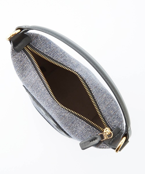 ROPE'（ロペ）の「RPロゴモチーフ2WAYバケットバッグ(素材コンビ)（ショルダーバッグ・レディース・チャコールグレー・FREE）」の9枚目の写真