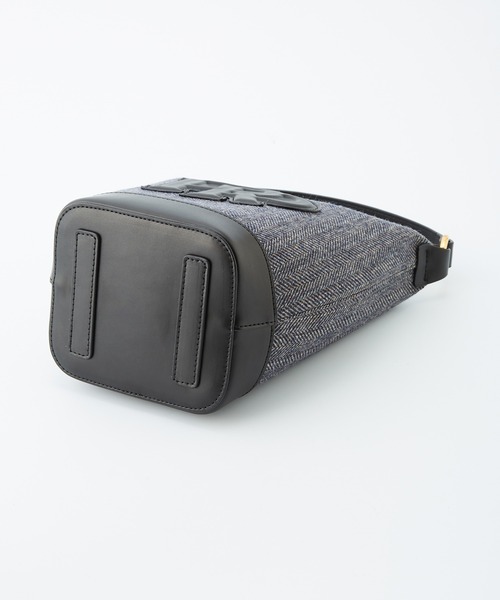 ROPE'（ロペ）の「RPロゴモチーフ2WAYバケットバッグ(素材コンビ)（ショルダーバッグ・レディース・チャコールグレー・FREE）」の13枚目の写真