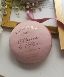 Maison de FLEUR（メゾンドフルール）の「マカロンクッションポーチ（ポーチ・レディース）」