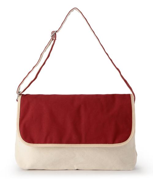 coen(コーエン)の「レザーパイピングキャンバスコンビショルダーバッグ(A4収納可)(ショルダーバッグ・メンズ・オフホワイト/レッド/ネイビー・フリー)」の1枚目の写真
