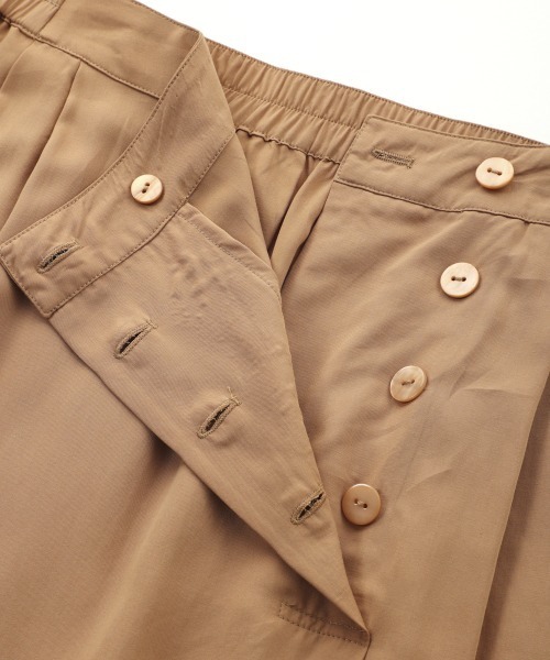 LA MARINE FRANCAISE（マリン フランセーズ）の「テンセルレーヨントラペーズスカート（スカート・レディース・ブラック/ベージュ/ネイビー・FREE）」の16枚目の写真