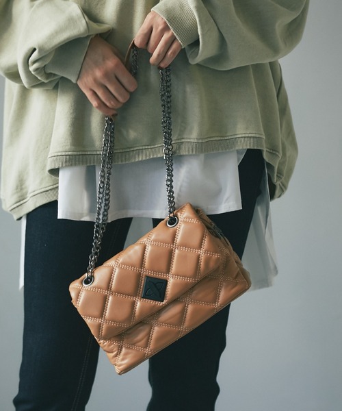deux amour（ドゥーザムール）の「キルティングチェーンバッグ（ショルダーバッグ・レディース・ホワイト/ブラック/ベージュ/グレー・FRE/MEDIUM）」の15枚目の写真