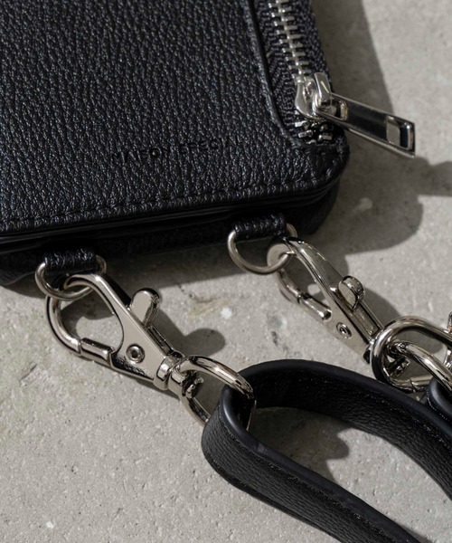 MAISON SPECIAL(メゾンスペシャル)の「《ユニセックスアイテム》コインケース付きスマホ/iPhoneケース【MAISON SPECIAL/メゾンスペシャル】■12、12pro/13、14/13pro/SE対応■(スマホケース/カバー・メンズ・ブラック/オフホワイト・1/2/0/3)」の7枚目の写真