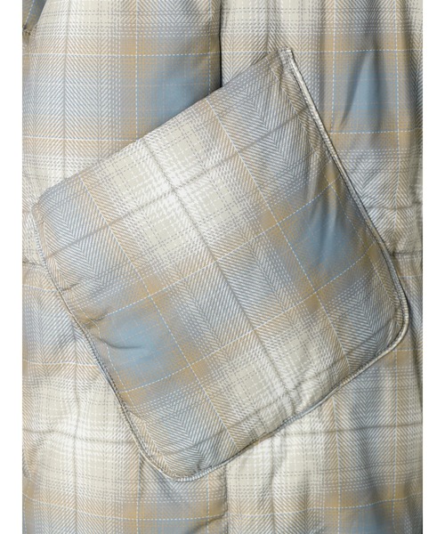 AMERICAN HOLIC（アメリカンホリック）の「あったかマフラー付き中綿コート（ダウンジャケット/コート・レディース・ライトグレー/ブラック/サックスブルー/チェック・M/L）」の14枚目の写真