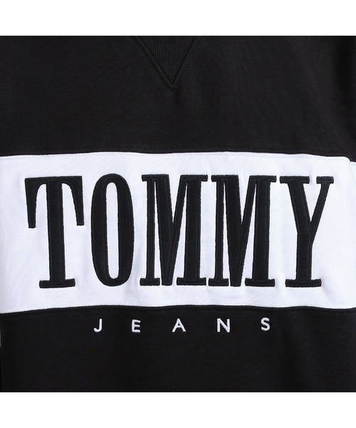 tommy jeans(トミー ジーンズ)の「オーセンティックブロッキングトレーナー(スウェット・メンズ・ブラック/グレー/ピンク・SMALL/MEDIUM/LARGE/X-LARGE)」の4枚目の写真