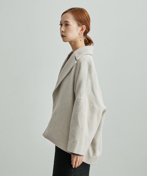 ビッグカラーコクーンショートコート