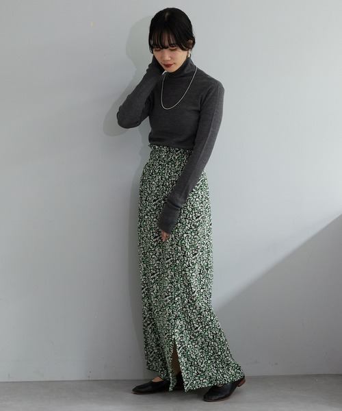 SHENERY(シーナリー)の「ハイネックリブニットプルオーバー(ニット/セーター・レディース・チャコールグレー/ライトグレー/ブラック/ピンク/ブルー・FREE)」の21枚目の写真