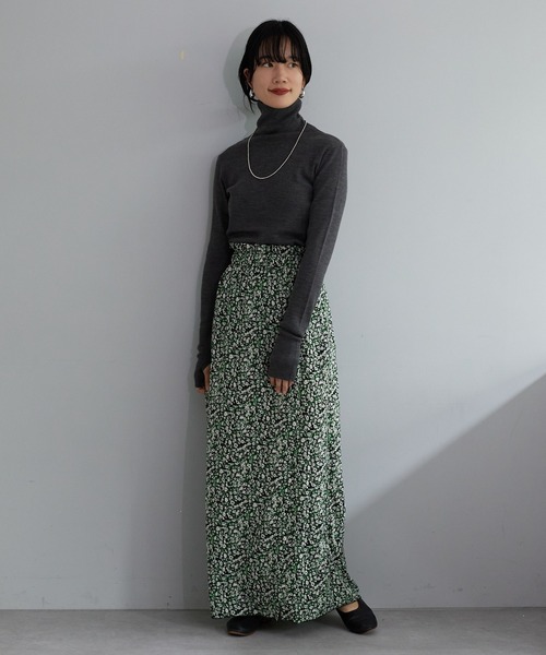 SHENERY(シーナリー)の「ハイネックリブニットプルオーバー(ニット/セーター・レディース・チャコールグレー/ライトグレー/ブラック/ピンク/ブルー・FREE)」の17枚目の写真