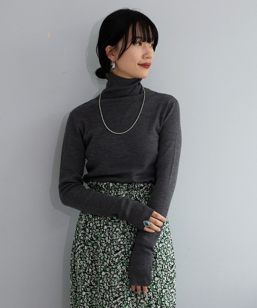 SHENERY(シーナリー)の「ハイネックリブニットプルオーバー(ニット/セーター・レディース・チャコールグレー/ライトグレー/ブラック/ピンク/ブルー・FREE)」の16枚目の写真