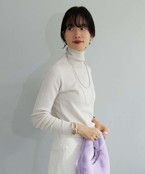 SHENERY(シーナリー)の「ハイネックリブニットプルオーバー(ニット/セーター・レディース・チャコールグレー/ライトグレー/ブラック/ピンク/ブルー・FREE)」の13枚目の写真