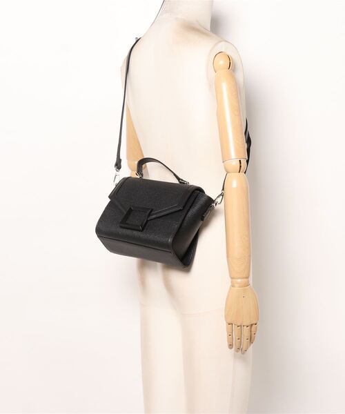 AZUL by moussy(アズールバイマウジー)の「BLACK BUCKLE BAG/ブラックバックルバッグ(ショルダーバッグ・レディース・ホワイト系その他/ベージュ系その他/ブラック・FREE)」の7枚目の写真