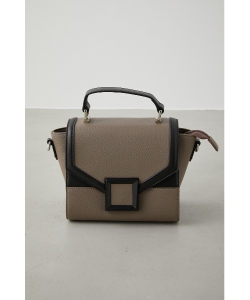 AZUL by moussy(アズールバイマウジー)の「BLACK BUCKLE BAG/ブラックバックルバッグ(ショルダーバッグ・レディース・ホワイト系その他/ベージュ系その他/ブラック・FREE)」の3枚目の写真