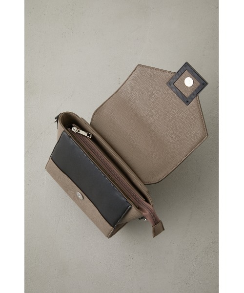 AZUL by moussy(アズールバイマウジー)の「BLACK BUCKLE BAG/ブラックバックルバッグ(ショルダーバッグ・レディース・ホワイト系その他/ベージュ系その他/ブラック・FREE)」の13枚目の写真