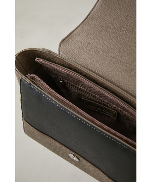 AZUL by moussy(アズールバイマウジー)の「BLACK BUCKLE BAG/ブラックバックルバッグ(ショルダーバッグ・レディース・ホワイト系その他/ベージュ系その他/ブラック・FREE)」の12枚目の写真