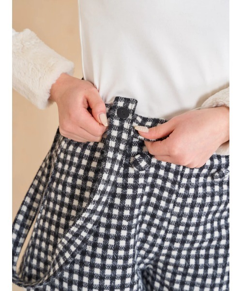 Darich(ダーリッチ)の「ハイウエストサスペンダーショートパンツ(その他パンツ・レディース・ブラウン/ブラック/チェック・M/S)」の17枚目の写真