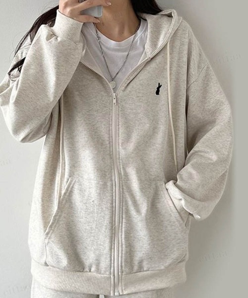 Dalfwin（ダールフィン）の「韓国ファッションラビット刺繍ドルマンスリーブスウェットパーカー（スウェット・レディース・ブラック/グレー系その他/グレー/ベージュ/グレー系その他3/ベージュ系3/ブラック系3/グレー系3/グレー系2/ブラック系2/グレー系その他2/ベージュ系2・FREE/フリー）」の12枚目の写真