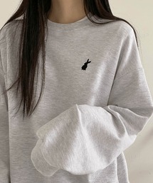 Dalfwin | 2022 AW 秋冬 韓国ファッション スウェット レディース　裏起毛あり　ラビット刺繍スウェット　トレーナー ワンポイント刺繍 レディーストップス オーバーサイズ(スウェット)