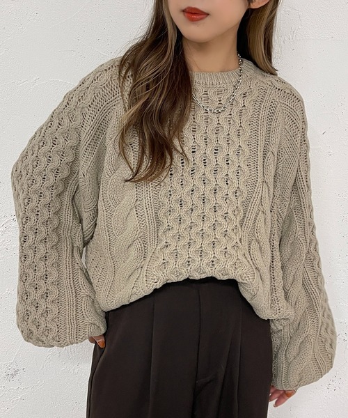 apres jour mignon(アプレジュールミニョン)の「ケーブルBIGニット【ZOZOTOWN限定アイテム】(ニット/セーター・レディース・レッド/ライトベージュ/マスタード・フリー/X-LARGE)」の4枚目の写真