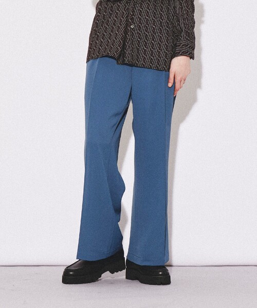 tk.TAKEO KIKUCHI（ティーケータケオキクチ）の「◆カラーワイドフレアパンツ（その他パンツ・メンズ・ブルー/ベビーピンク/アイボリー/グリーン/ブラック/マスタード/レンガ・02/03/66）」の5枚目の写真