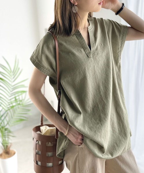 classicalelf(クラシカルエルフ)の「上品リラクシー。2way麻混Vネックトップス(Tシャツ/カットソー・レディース・キャメル/チャコールグレー/アイボリー/カーキ・LARGE/MEDIUM/SMALL/X-LARGE)」の17枚目の写真