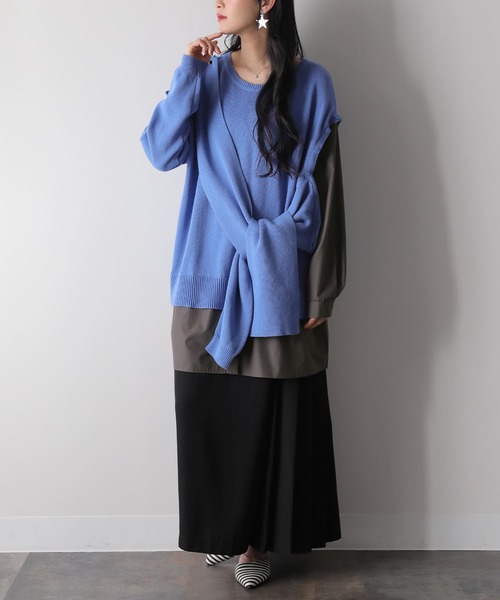 kOhAKU（コハク）の「【廃盤】『異素材ドッキング変形ニット』（ニット/セーター・レディース・ライトブルー/ブラック・FREE）」の4枚目の写真