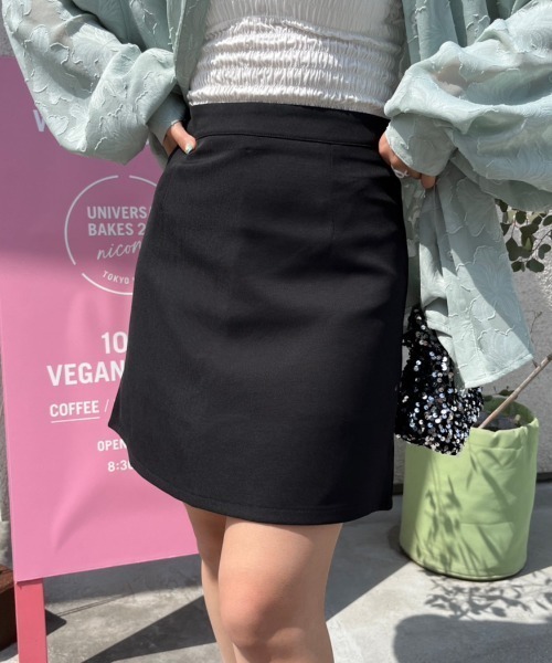 nemne store（ネンネストア）の「【低身長用サイズあり】裏地付き台形ミニスカート（スカート・レディース・アイボリー/ブラック・SMALL/MEDIUM）」の2枚目の写真