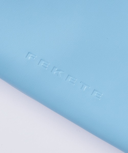 FEKETE(フェケテ)の「FEKETE LOGO VEGAN LEATHER MINI BAG / フェイクレザーミニバッグ(ハンドバッグ・レディース・ライトブルー/シルバー・FREE)」の15枚目の写真