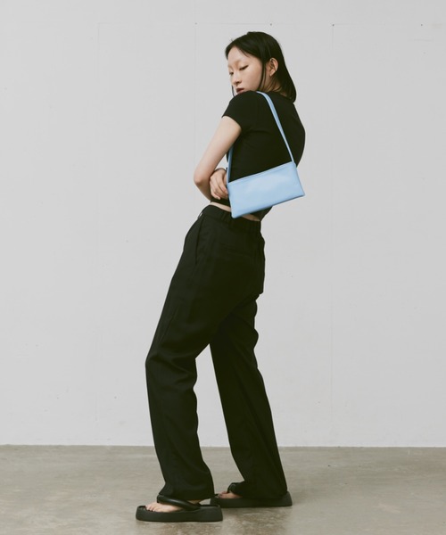 FEKETE(フェケテ)の「FEKETE LOGO VEGAN LEATHER MINI BAG / フェイクレザーミニバッグ(ハンドバッグ・レディース・ライトブルー/シルバー・FREE)」の19枚目の写真