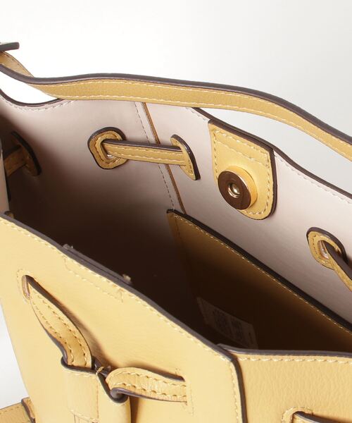 MIAN (ミアン)の「【MIAN】巾着2wayショルダー LOTUS 2221-217-1(ショルダーバッグ・レディース・ブラック/アイボリー/グレイッシュベージュ/モカ/イエロー/シルバー・FREE)」の8枚目の写真