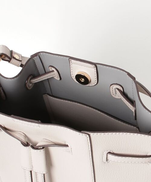 MIAN (ミアン)の「【MIAN】巾着2wayショルダー LOTUS 2221-217-1(ショルダーバッグ・レディース・ブラック/アイボリー/グレイッシュベージュ/モカ/イエロー/シルバー・FREE)」の12枚目の写真