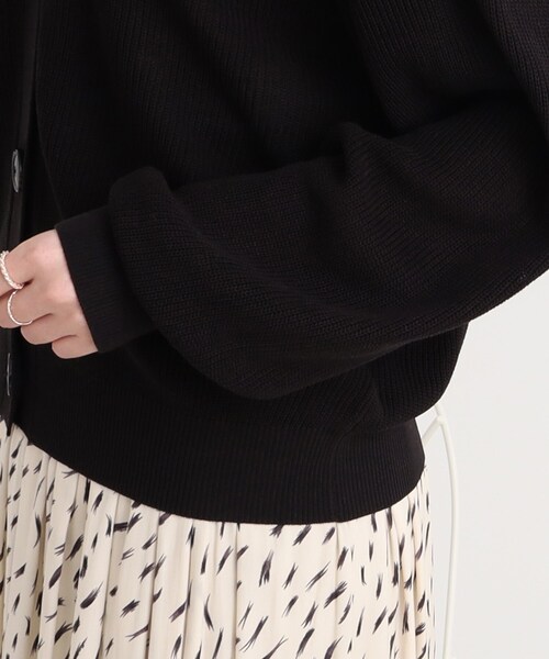 DRESKIP（ドレスキップ）の「◆片畦編ドルマンVネックニットカーディガン（カーディガン/ボレロ・レディース・黄緑系/ナチュラル/ブラック・02/03）」の7枚目の写真