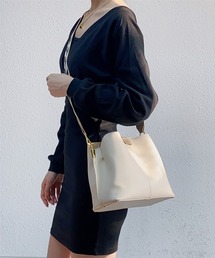 ワイドショルダー バケットタイプ ショルダーバッグ