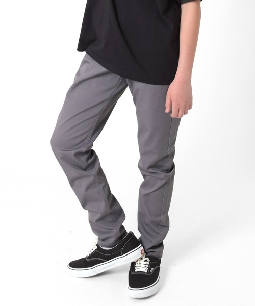 GLAZOS（グラソス）の「【大人向けサイズあり】【ラクパン】TCカラーツイル・スリムパンツ（その他パンツ・キッズ・ブラック/ブルー/ベージュ/グレー/カーキ・170cm/130cm/160cm/150cm/140cm）」の2枚目の写真