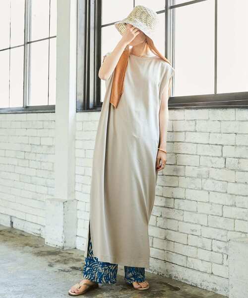URBAN RESEARCH（アーバンリサーチ）の「ノースリーブカット