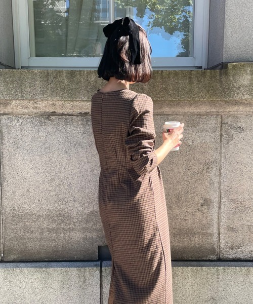 Olu.（オルドット）の「タックウエストマークチェックラインワンピース