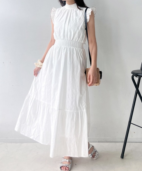 AS KNOW AS plus（アズノゥアズプラス）の「〇前後2WAYノースリーブティアードワンピース（ワンピース・レディース・アイボリー系/ブラック系/ブルー/ブラック/グレイッシュベージュ/イエロー系/ピンク系/ブラック系その他/オフホワイト・FREE）」の2枚目の写真