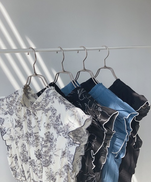 AS KNOW AS plus（アズノゥアズプラス）の「〇前後2WAYノースリーブティアードワンピース（ワンピース・レディース・アイボリー系/ブラック系/ブルー/ブラック/グレイッシュベージュ/イエロー系/ピンク系/ブラック系その他/オフホワイト・FREE）」の11枚目の写真