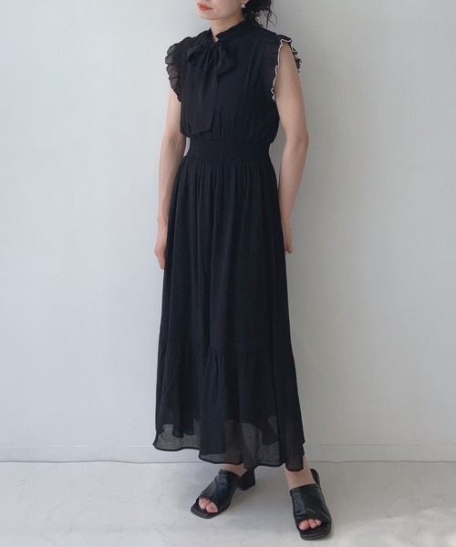 AS KNOW AS plus（アズノゥアズプラス）の「〇前後2WAYノースリーブティアードワンピース（ワンピース・レディース・アイボリー系/ブラック系/ブルー/ブラック/グレイッシュベージュ/イエロー系/ピンク系/ブラック系その他/オフホワイト・FREE）」の18枚目の写真