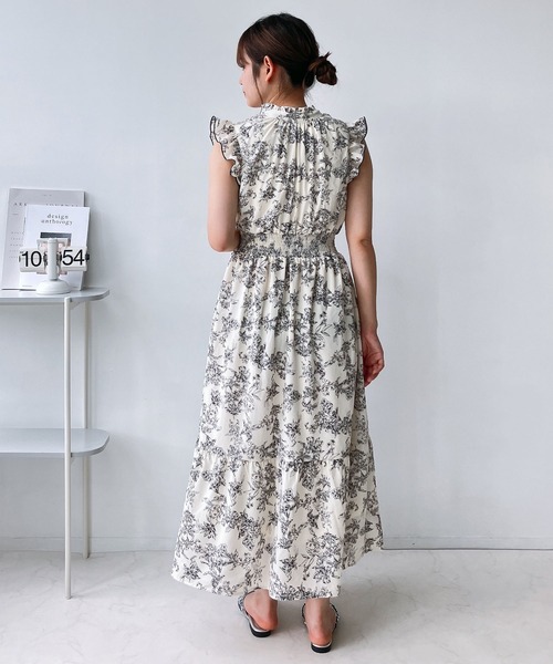 AS KNOW AS plus(アズノゥアズプラス)の「〇前後2WAYノースリーブティアードワンピース(ワンピース・レディース・アイボリー系/ブラック系/ブルー/ブラック/グレイッシュベージュ/イエロー系/ピンク系/ブラック系その他/オフホワイト/アイボリー系1・FREE)」の18枚目の写真