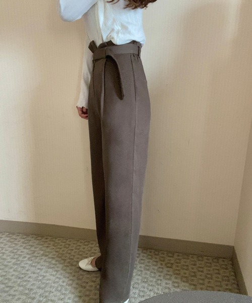 LAUIR(ラウアー)の「ウエストベルトデザインパンツ(その他パンツ・レディース・アイボリー/モカ/ブラック・LARGE/MEDIUM)」の10枚目の写真