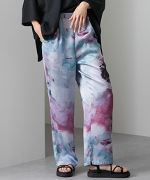 裾スリットサテン総柄パンツ ［Soiunique］